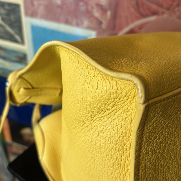 CELINE Small “Big Bag” in the coveted color, YELLOW - Picture 9 of 14
